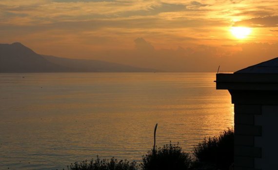 Room with a View at Hôtel des Trois Couronnes in Vevey – Newly Swissed ...