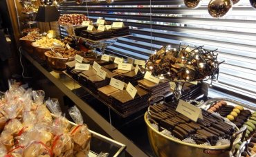 On the Trails of Swiss Chocolatier Suchard in Neuchâtel - Newly Swissed ...