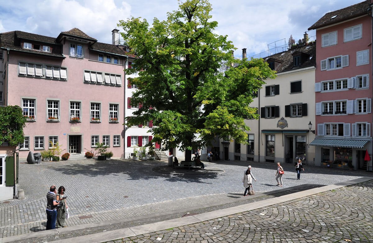 This tour with June's Choice explores Medieval Zürich